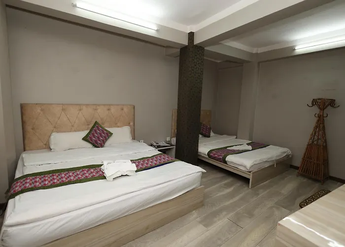 Auberge de jeunesse Bed And Pillow *
