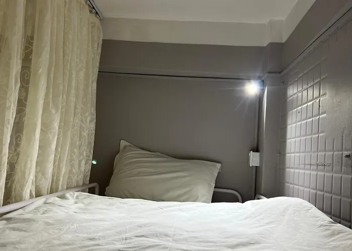 Auberge de jeunesse Bed And Pillow *